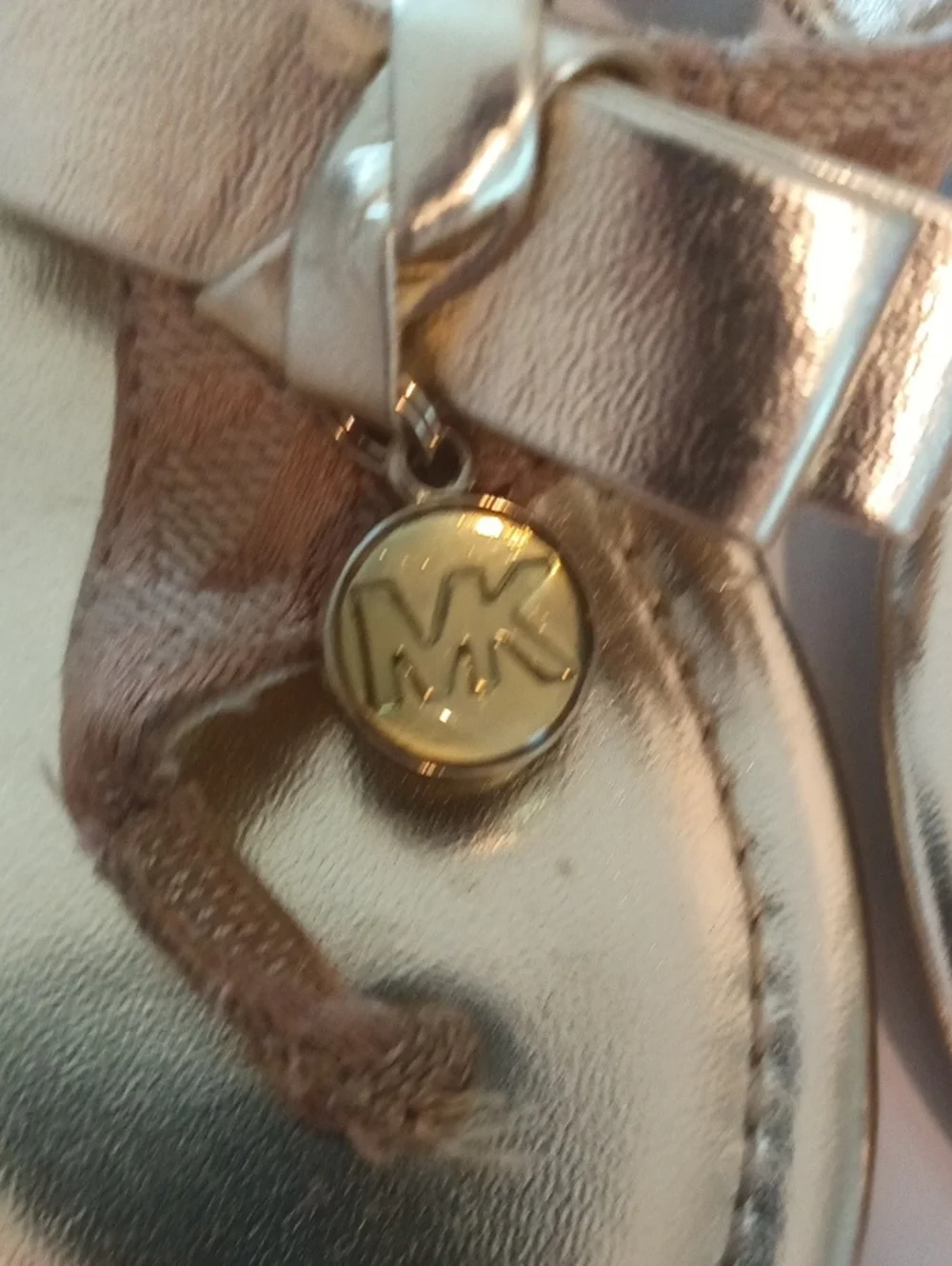 Michael Kors Kids Metallic Gold Bow Thong Sandals Baby size 8
